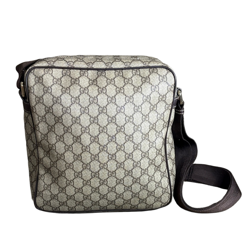 Gucci GG Supreme Canvas Messenger Bag with Dark Brown Trim - Picture 3 of 11